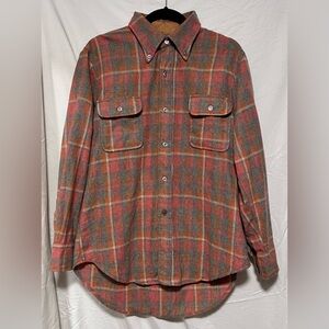 VINTAGE 100% Wool Plaid Button Up Long Sleeve Shirt Winter Cozy Outdoor Warm
